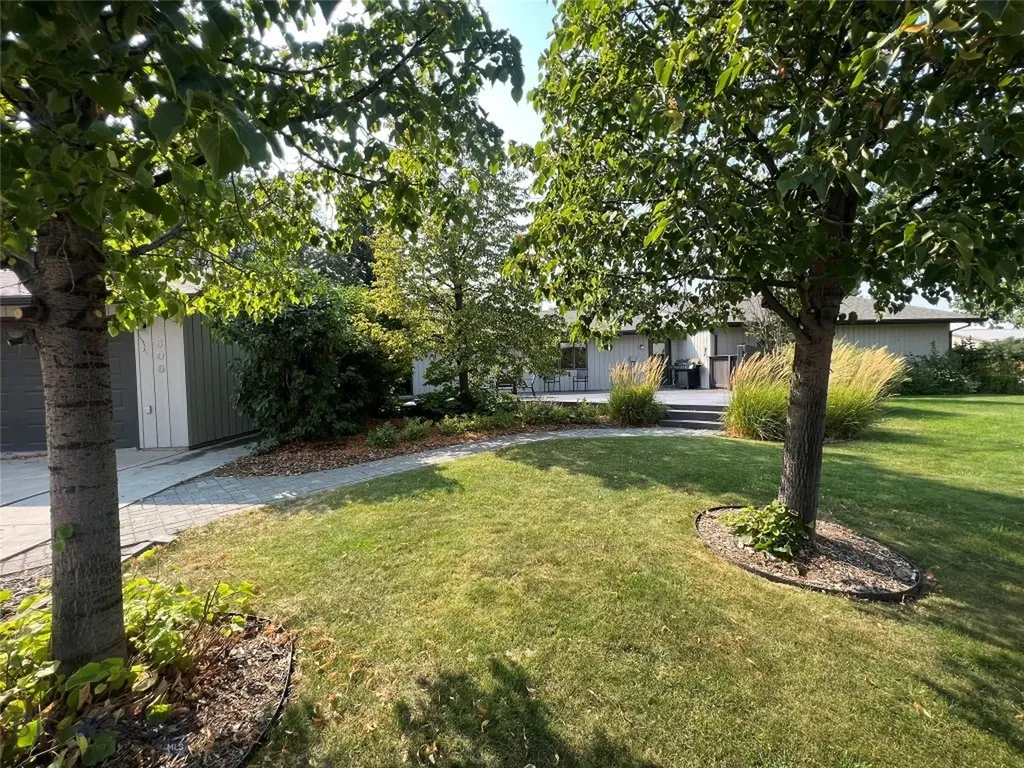 608 2nd Street Valier MT 59486