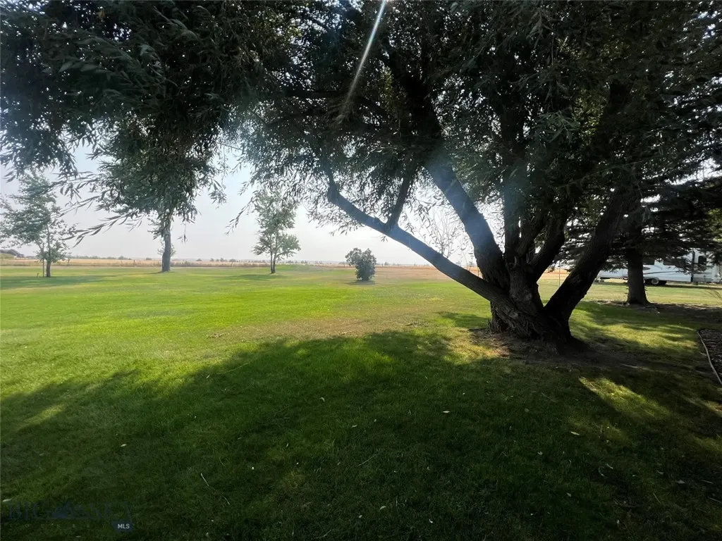 608 2nd Street Valier MT 59486