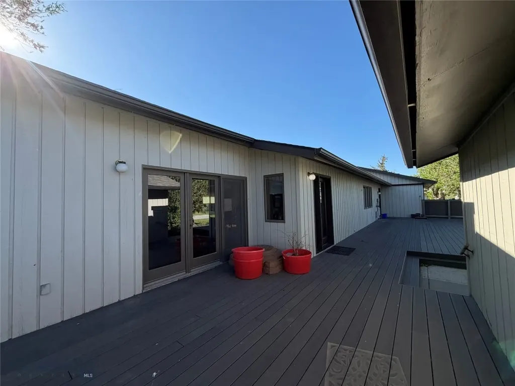 608 2nd Street Valier MT 59486