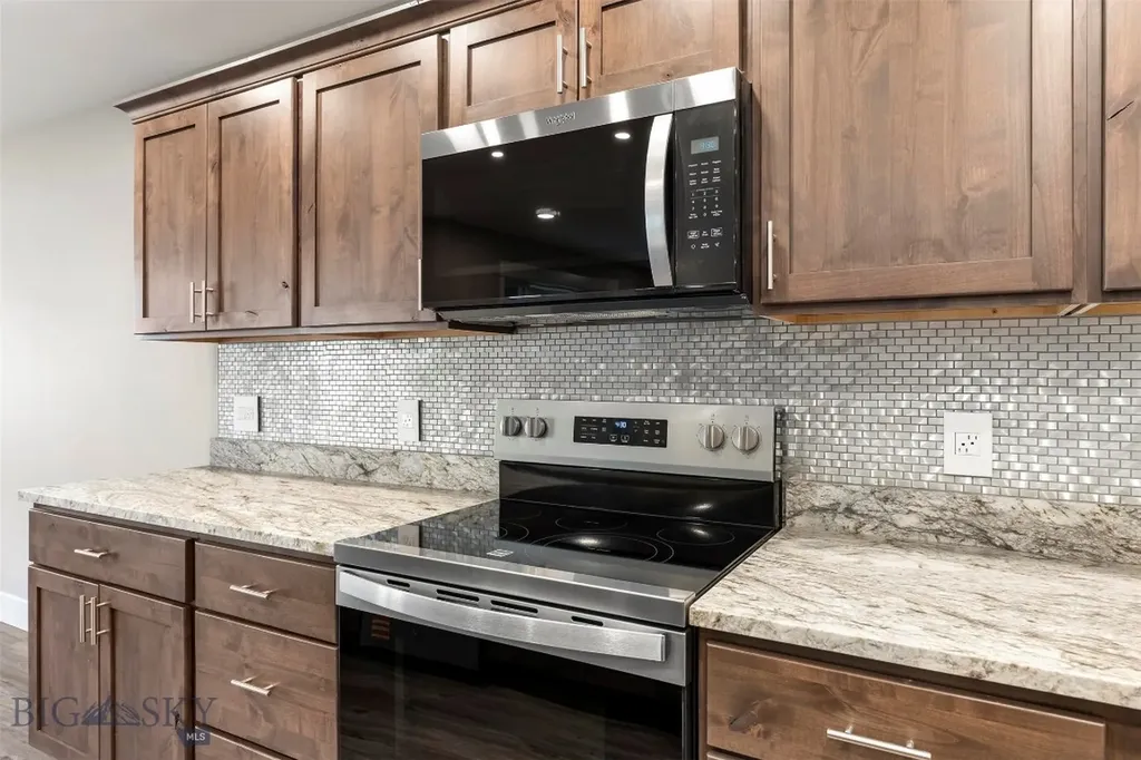 2100 Whitman Butte MT 59701