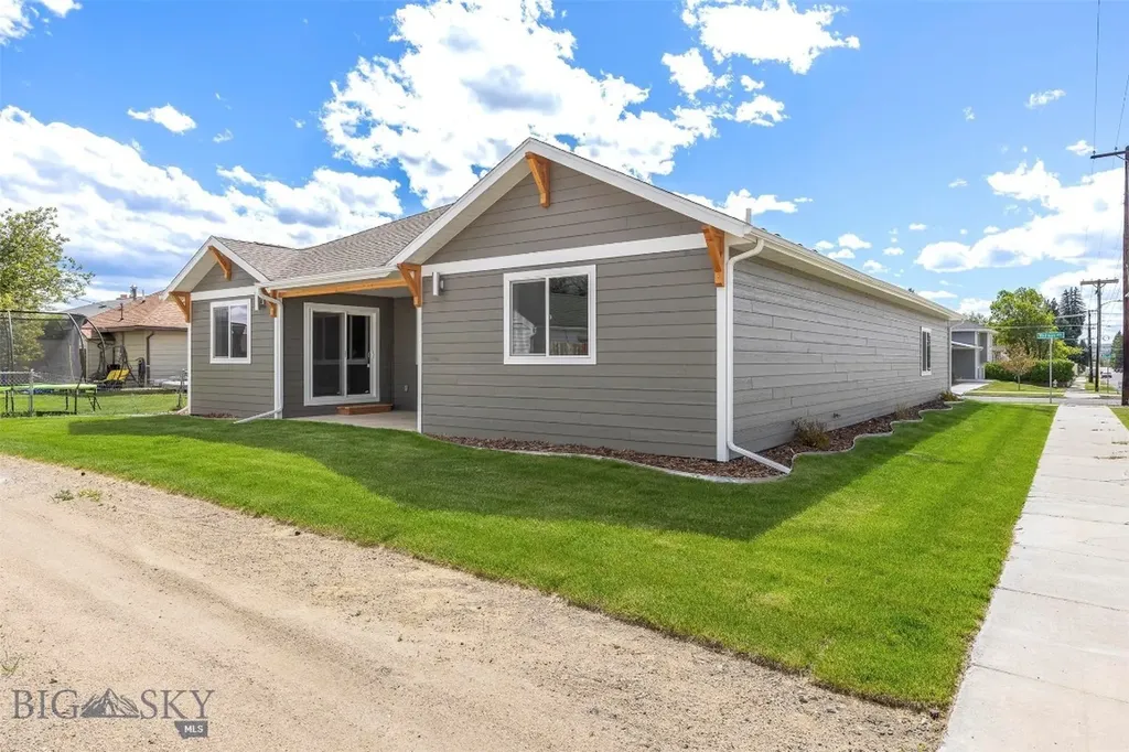 2100 Whitman Butte MT 59701