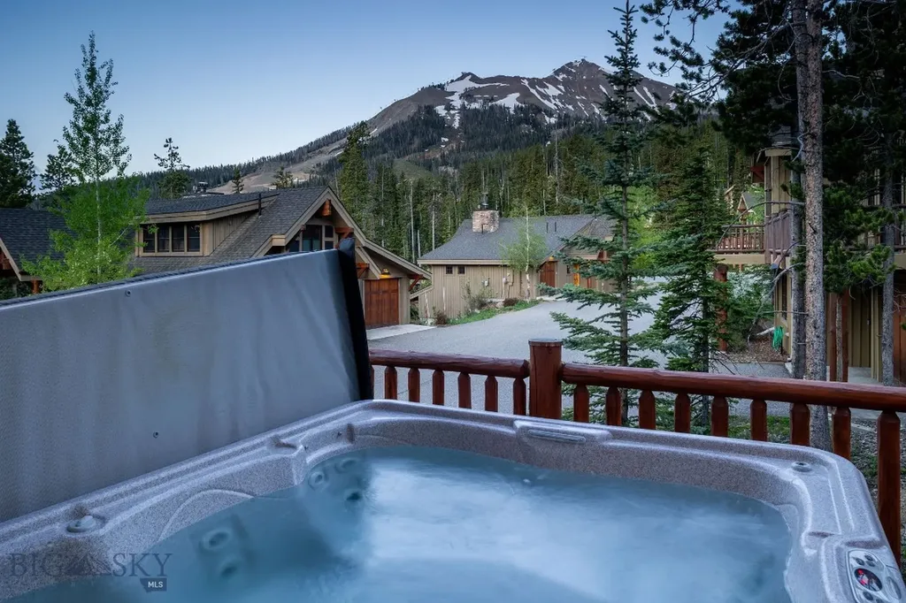 2 Happy Trail Big Sky MT 59716