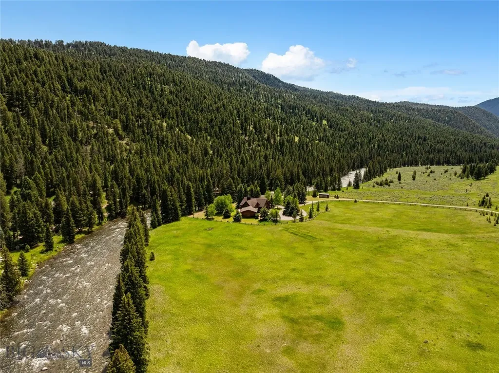 42530 Gallatin Road Big Sky MT 59716