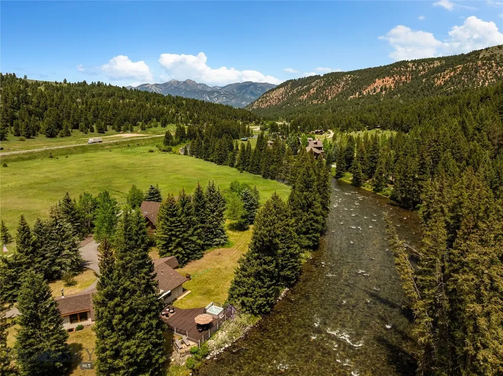 42530 Gallatin Road Big Sky MT 59716