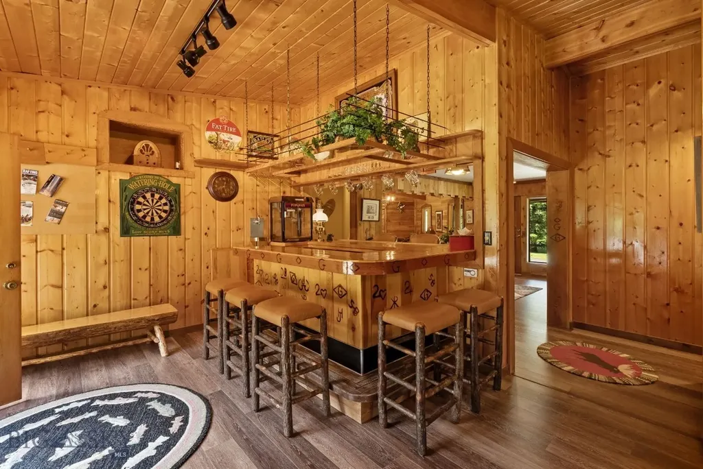 42530 Gallatin Road Big Sky MT 59716