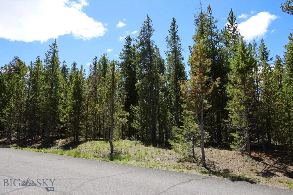 616 Apollinaris Avenue West Yellowstone MT 59758