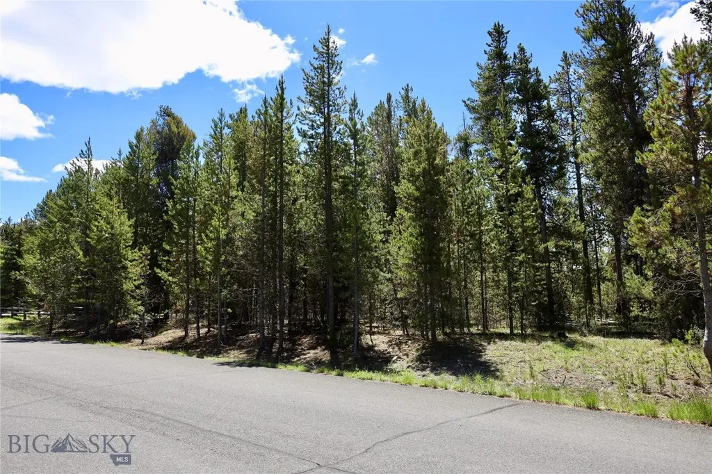 616 Apollinaris Avenue West Yellowstone MT 59758