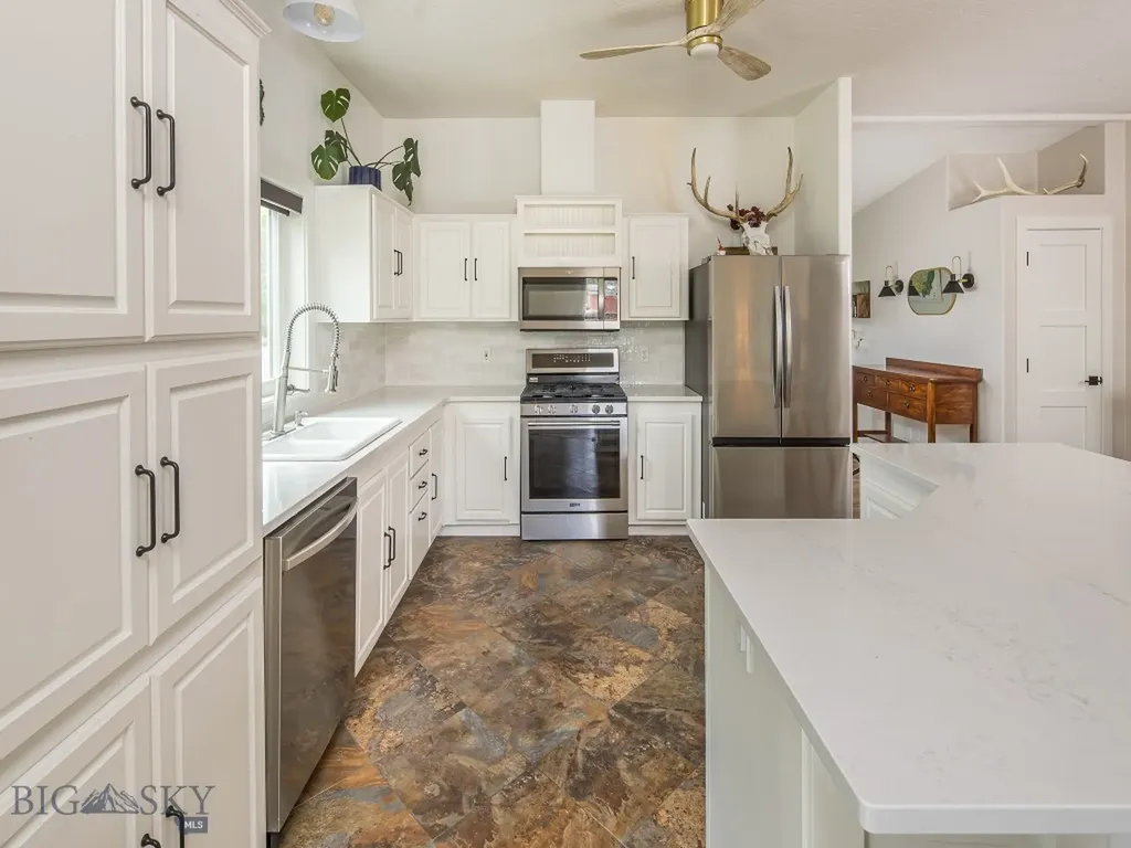 297 N Shore Drive Belgrade MT 59714