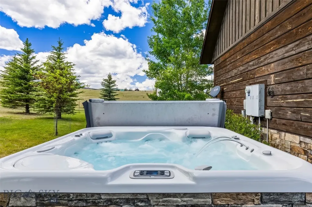 57 Diamondback Road Ennis MT 59729
