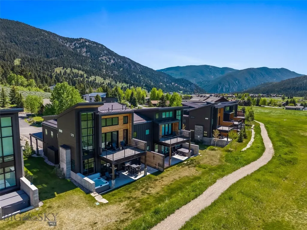 2204 Little Coyote Big Sky MT 59716