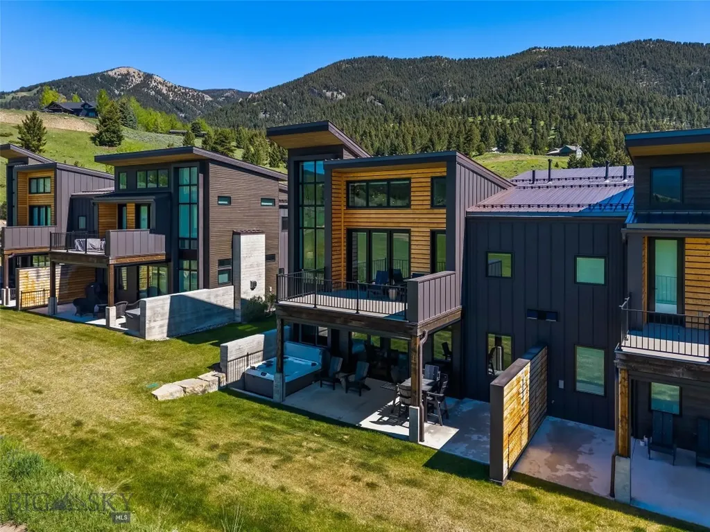 2204 Little Coyote Big Sky MT 59716