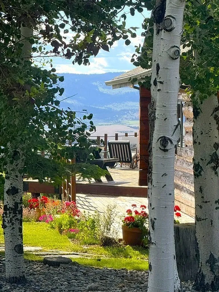 270 Brown Pony Trail Belgrade MT 59714