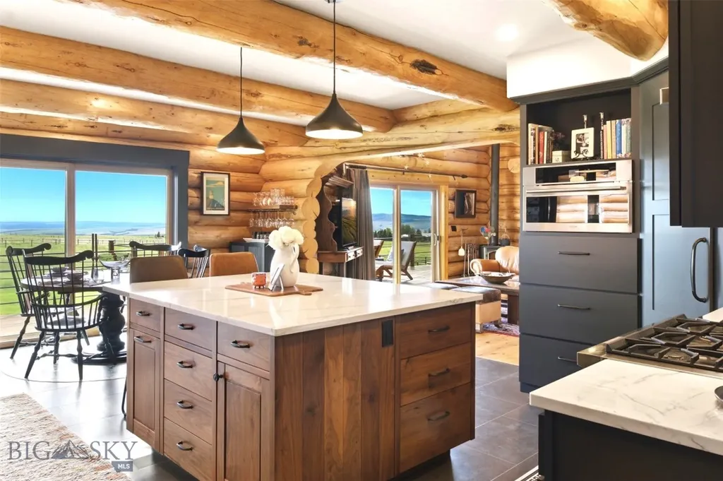270 Brown Pony Trail Belgrade MT 59714