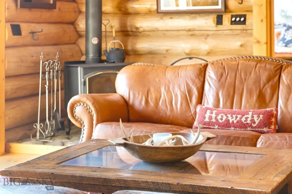 270 Brown Pony Trail Belgrade MT 59714