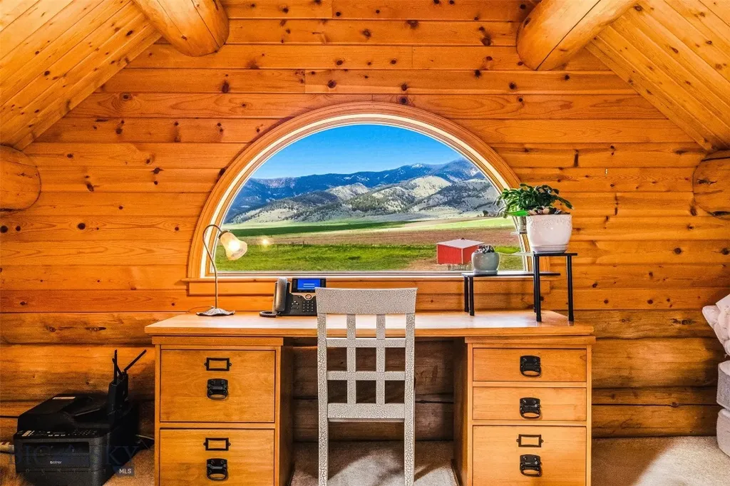 270 Brown Pony Trail Belgrade MT 59714