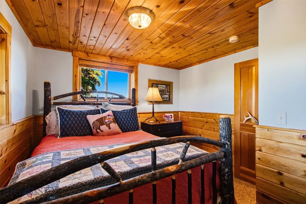 270 Brown Pony Trail Belgrade MT 59714