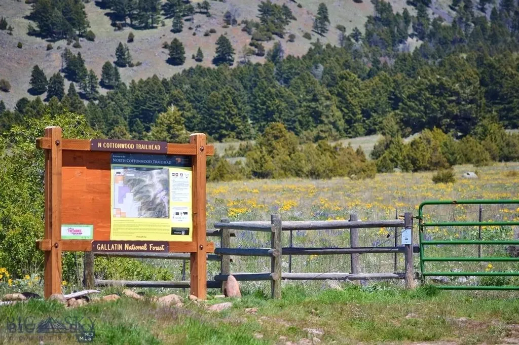 270 Brown Pony Trail Belgrade MT 59714