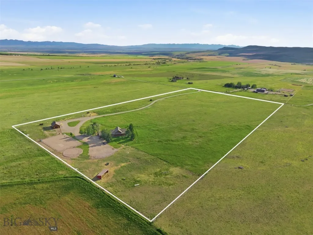 270 Brown Pony Trail Belgrade MT 59714