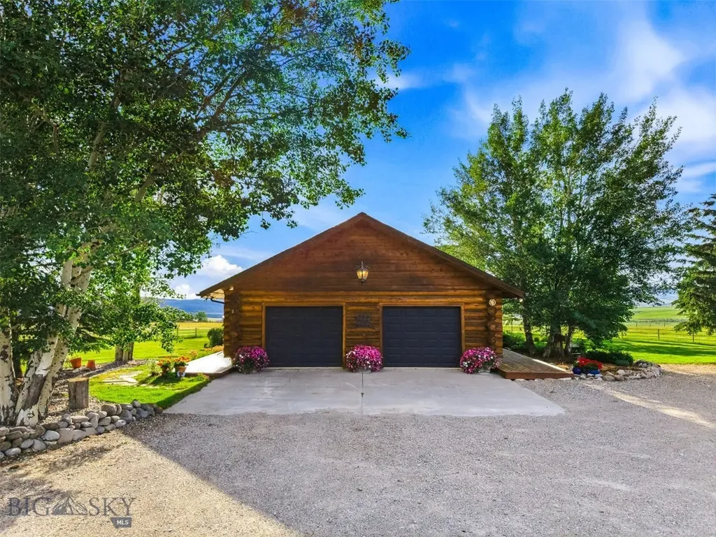 270 Brown Pony Trail Belgrade MT 59714