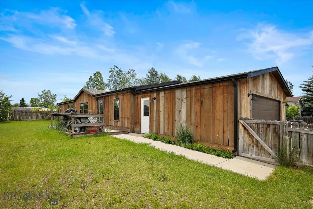 736 Cheery Drive Belgrade MT 59714