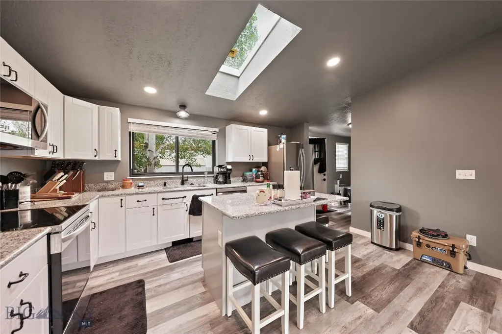 736 Cheery Drive Belgrade MT 59714