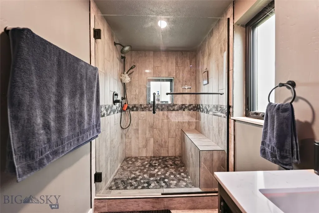 736 Cheery Drive Belgrade MT 59714