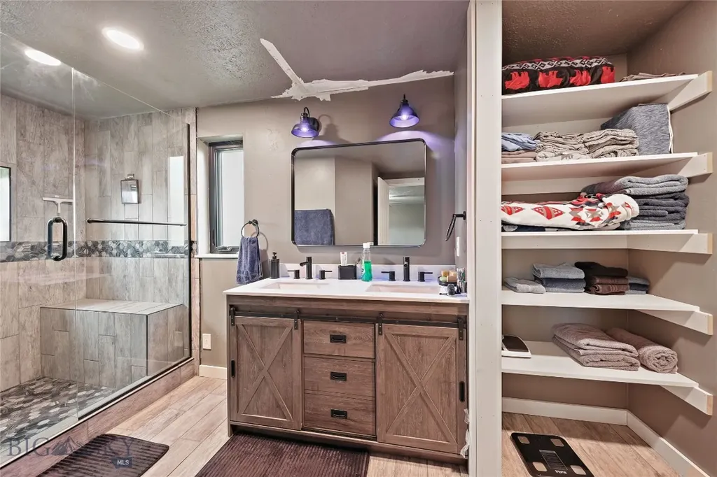 736 Cheery Drive Belgrade MT 59714