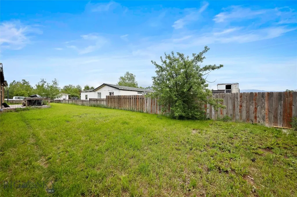 736 Cheery Drive Belgrade MT 59714