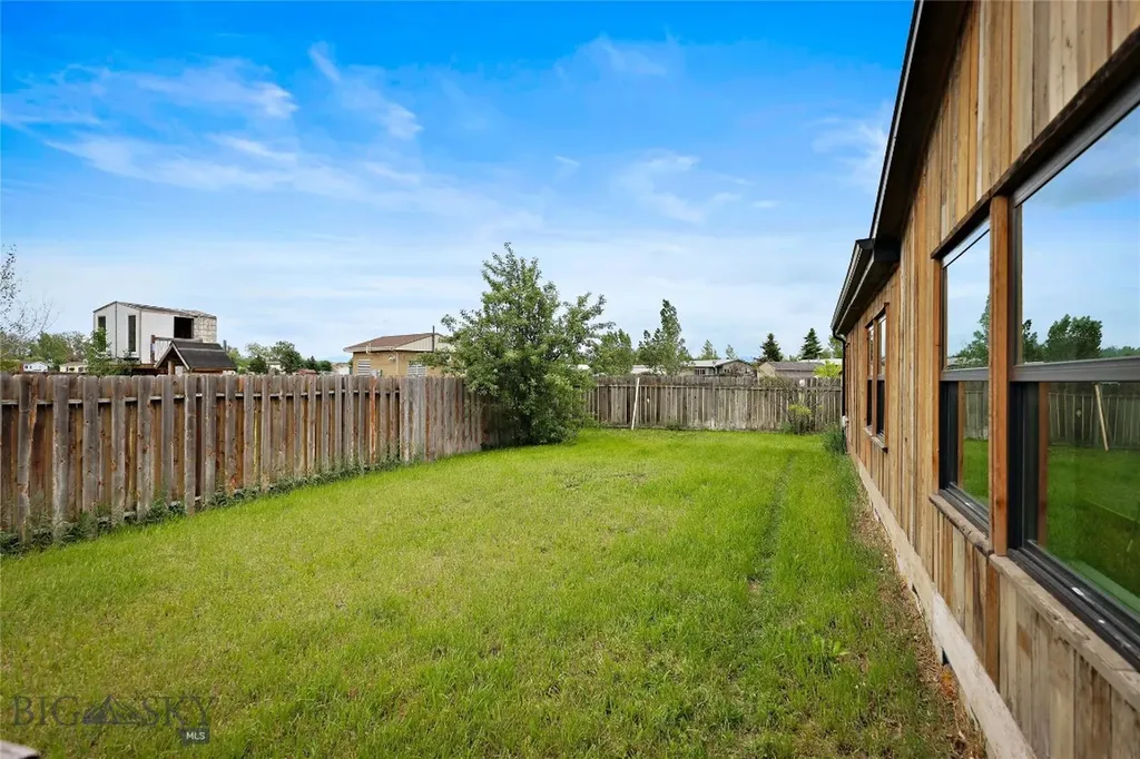 736 Cheery Drive Belgrade MT 59714
