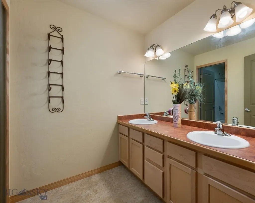 2950 Warbler Way Bozeman MT 59718