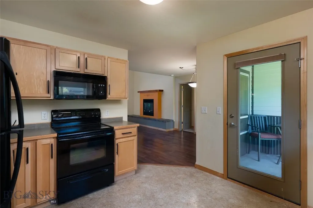 2950 Warbler Way Bozeman MT 59718