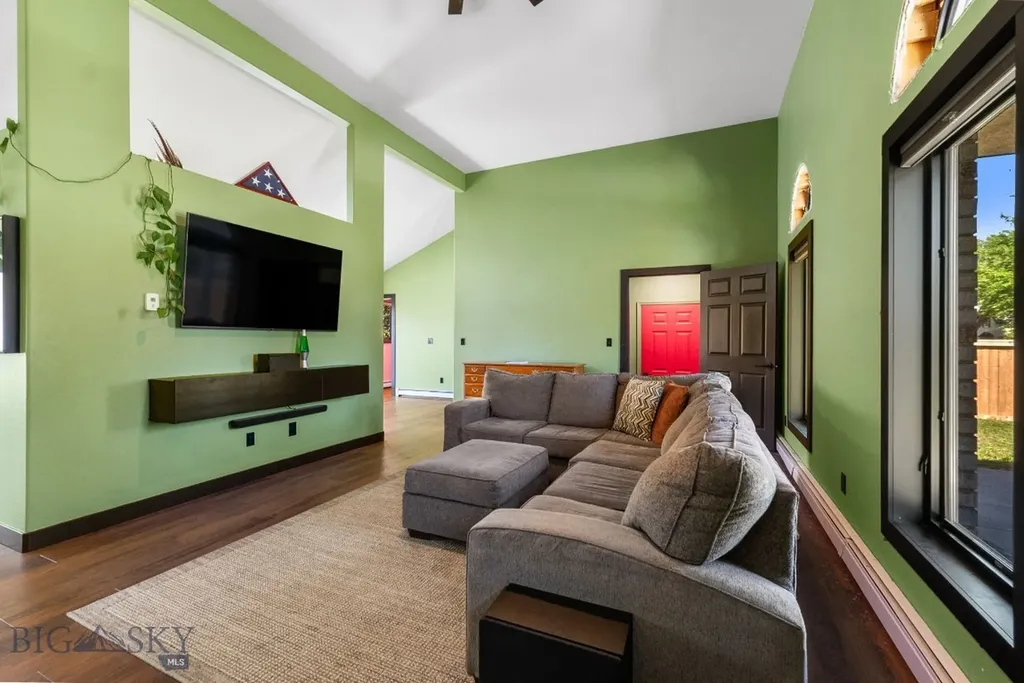 114 N 7th Street Manhattan MT 59741