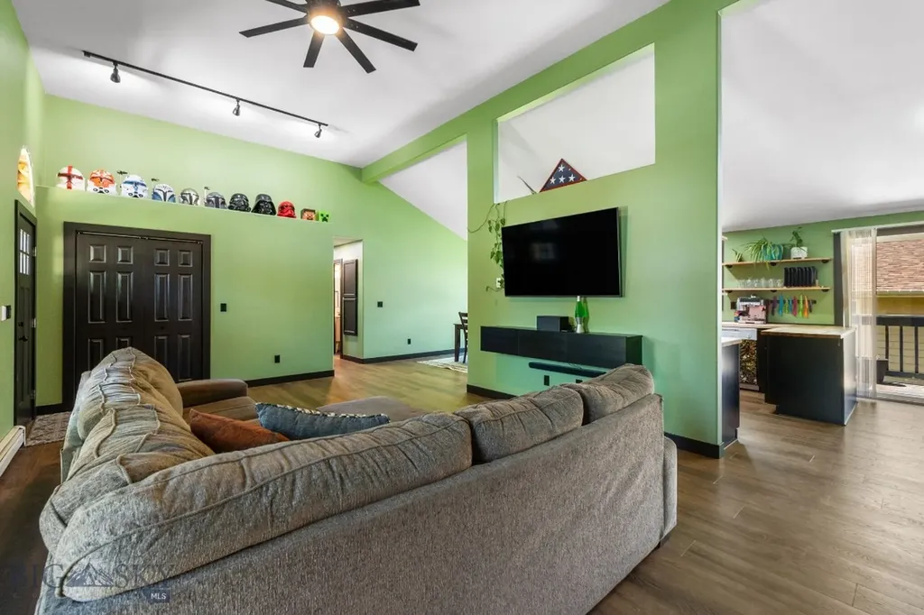 114 N 7th Street Manhattan MT 59741