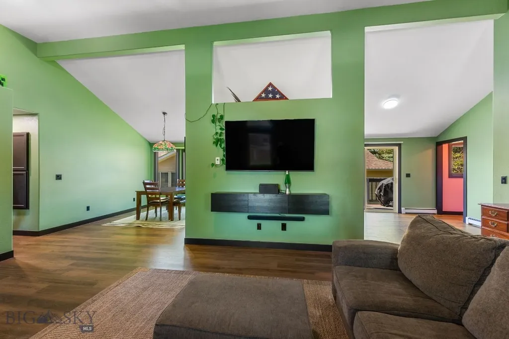 114 N 7th Street Manhattan MT 59741
