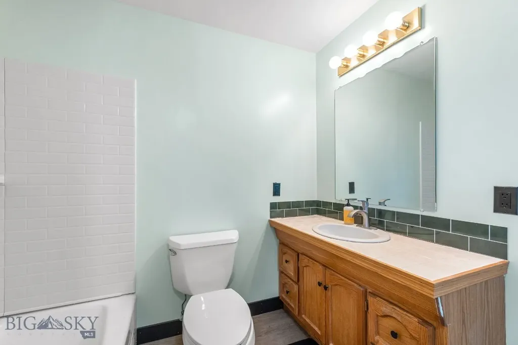 114 N 7th Street Manhattan MT 59741