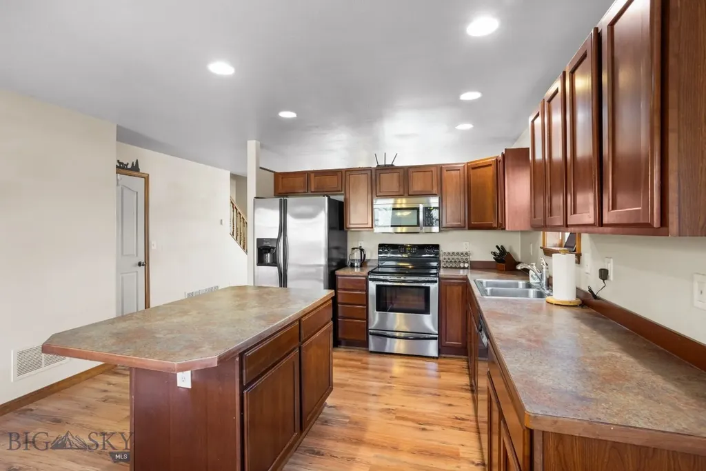 1014 Idaho Street Belgrade MT 59714
