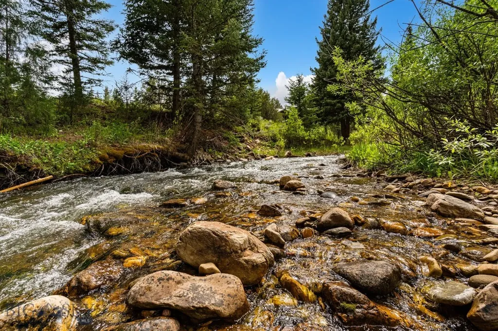 355 Beaver Mountain Trail Gallatin Gateway MT 59730