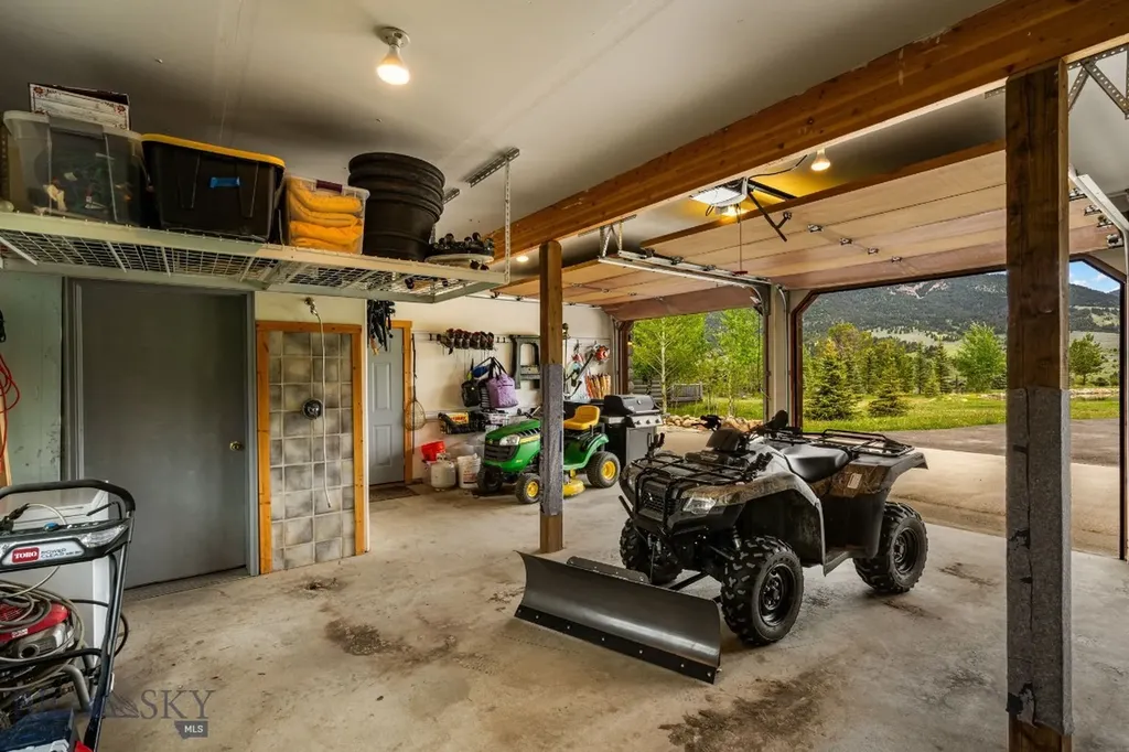 355 Beaver Mountain Trail Gallatin Gateway MT 59730
