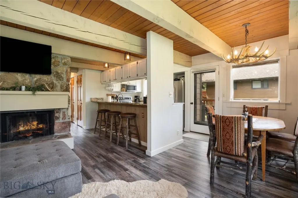 2225 Black Otter Big Sky MT 59716