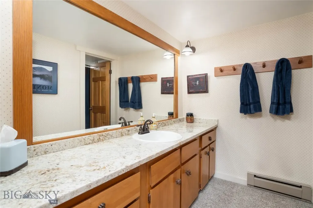 2225 Black Otter Big Sky MT 59716