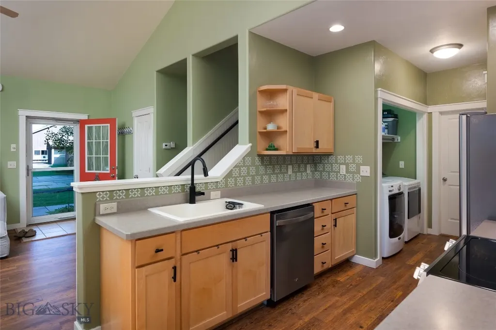 2252 Ferguson Bozeman MT 59718