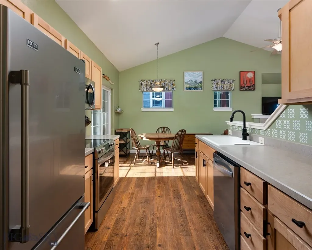 2252 Ferguson Bozeman MT 59718