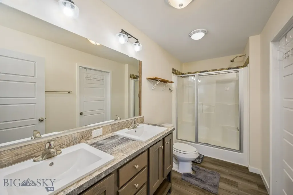 4 N Moonlight Drive Roundup MT 59072