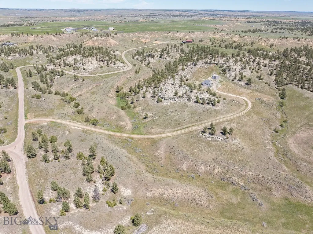 4 N Moonlight Drive Roundup MT 59072