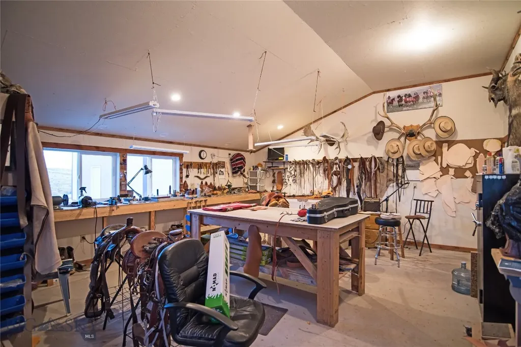 981 Bon Accord Dillon MT 59725