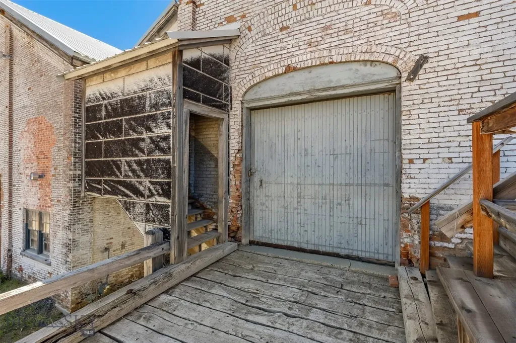 244 Anaconda Road Butte MT 59701