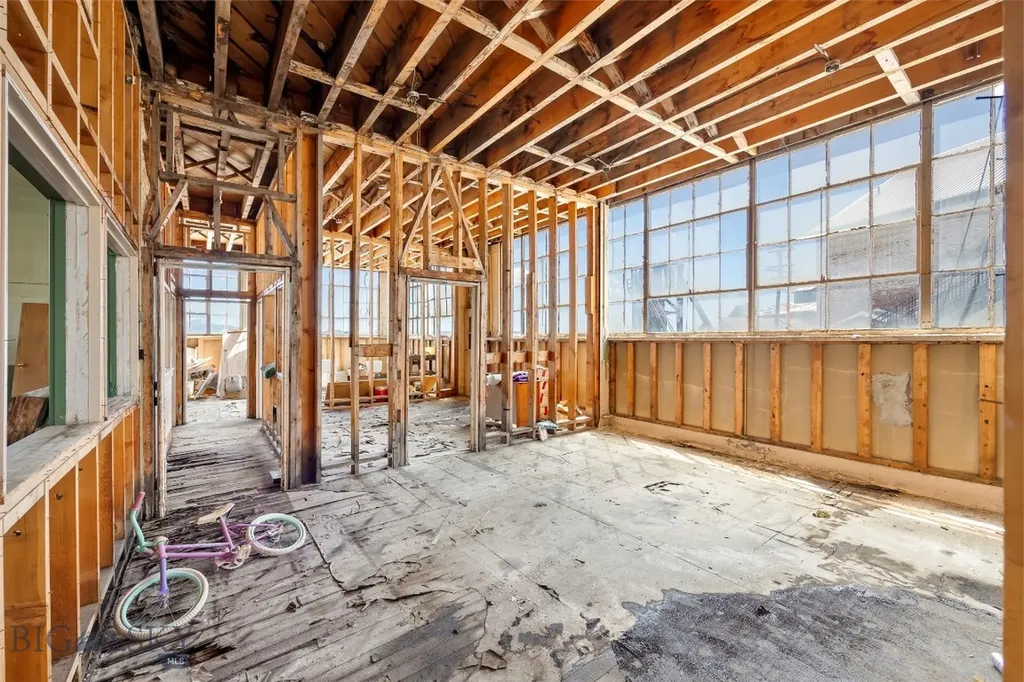 244 Anaconda Road Butte MT 59701