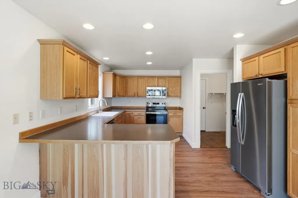38 E River Rock Road Belgrade MT 59714