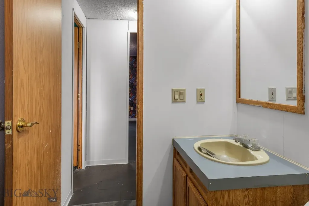 167 D Street Fort Smith MT 59035