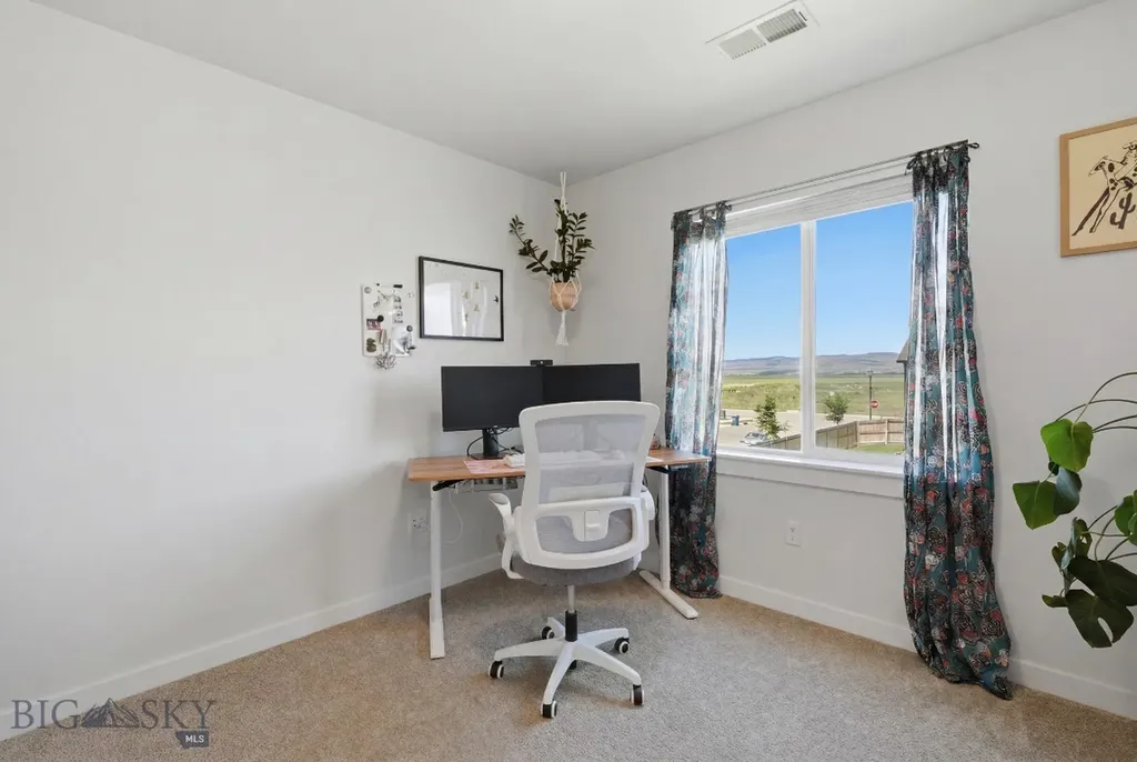 1309 Grover Belgrade MT 59714